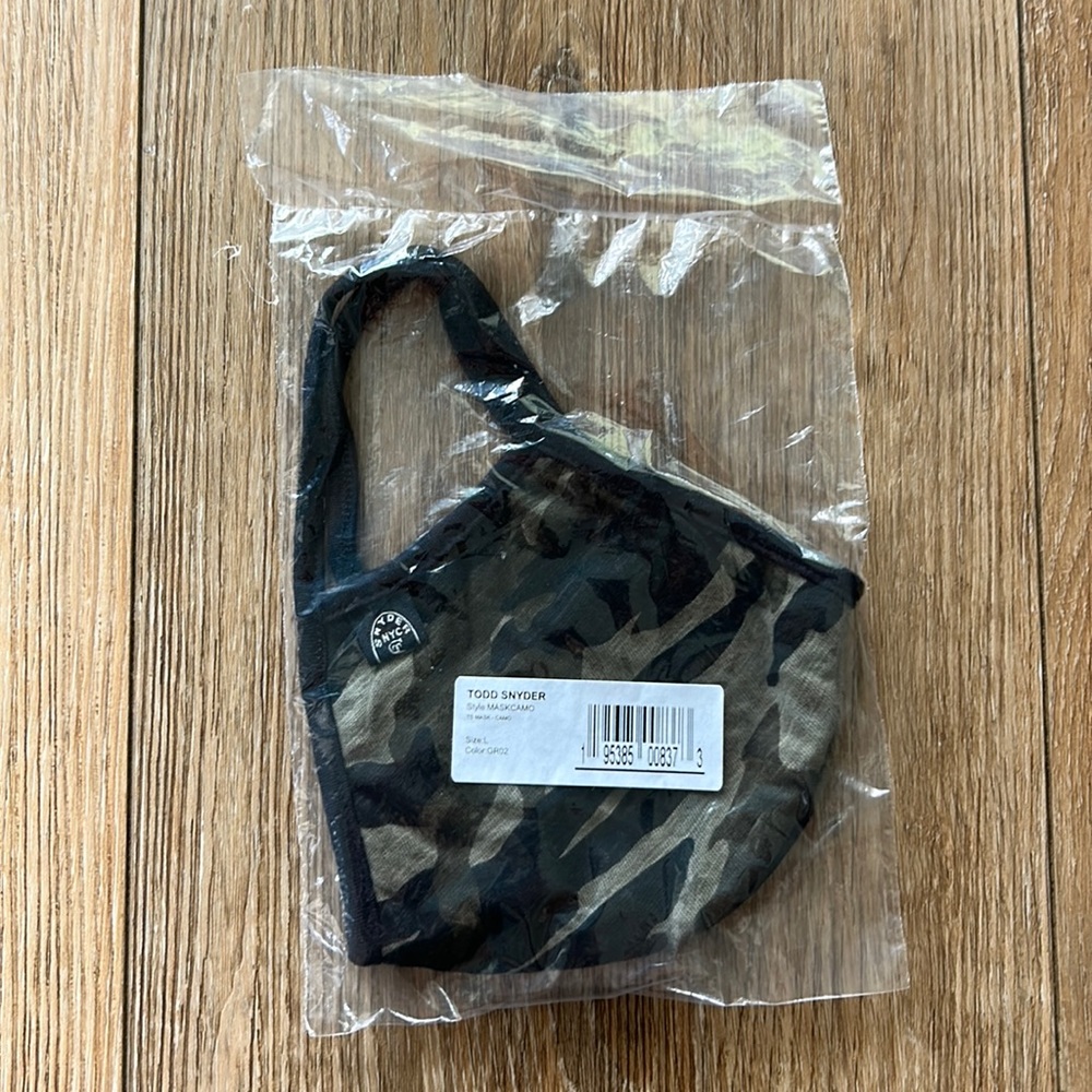 Todd Snyder Camo Mask